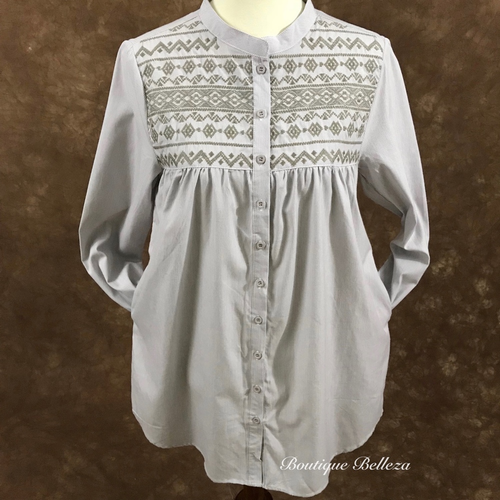 Embroidered Tunic-Length Button Down - Picture 5 of 8